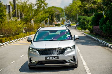 新车试驾 2022 Kia Carnival 专攻大型家庭十一人座MPV 2022 Kia Carnival Media Drive