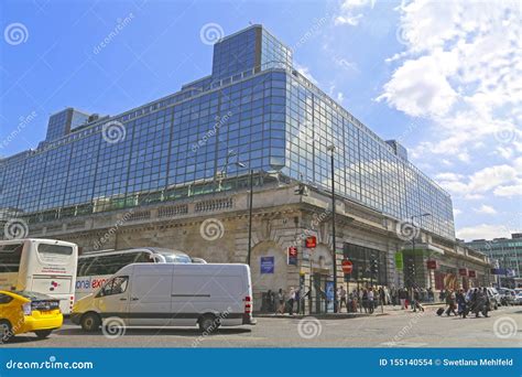 Victoria Place Shopping Mall London EnglandVictoria Train Railway Station London England ...