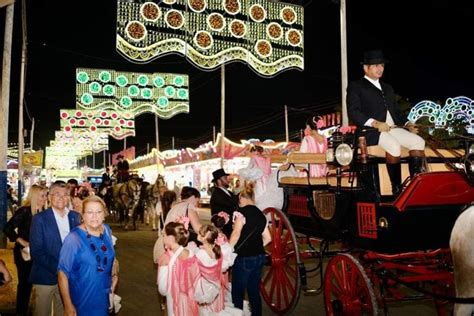 La Feria De San Pedro Alc Ntara Ha Recibido A Visitantes El