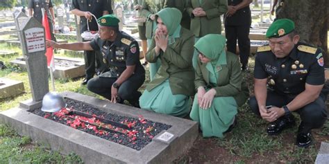 Sambut Hut Ke 77 Kapusziad Pimpin Upacara Ziarah Ke Taman Makam