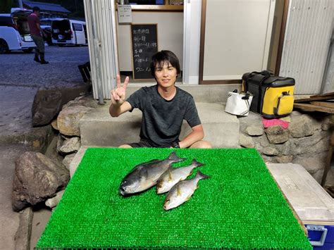 磯釣りでグレ42㎝・イサキ2枚・ゲット！ 一栄丸渡船｜三重県紀北町