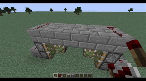 How To Make A Redstone 2x2 Secret Piston Door In Minecraft Youtube