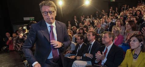 Sondaggi Politici Caos Terzo Polo Noto Centro Di Renzi Al Solo