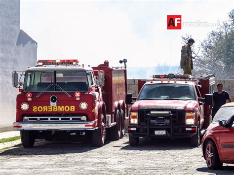 Incendio en terreno baldío causa alarma en fraccionamiento Punta