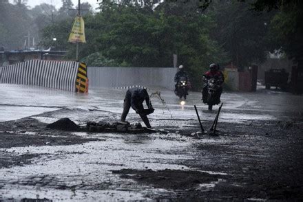 Heavy Rain Lashes Mumbai Maharashtra India Jul Stock