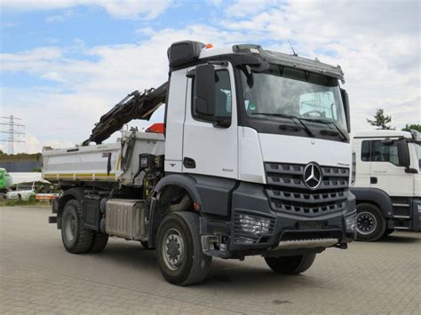 Mercedes Benz Arocs 1833 AK 4x4 2 Achs Allradkipper Kran Funk Tipper