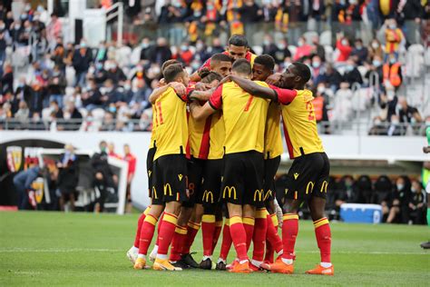 Rc Lens Vs Saint Etienne Ligue 1 J6 2020 2021 Lens Soffre Un Vert