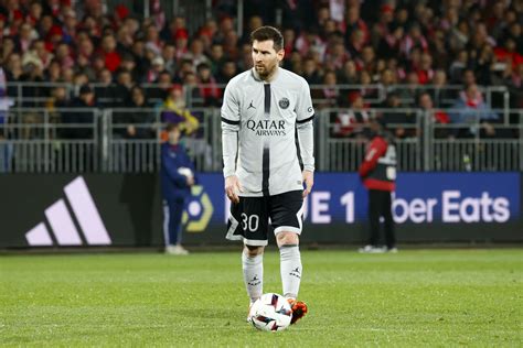 Psg Mercato Lionel Messi Désormais Persona Non Grata à Paris Foot