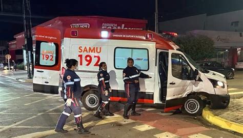 EM RONDONÓPOLIS COLISÃO DE CARRO E AMBULÂNCIA DO SAMU E EQUIPE PRECISA