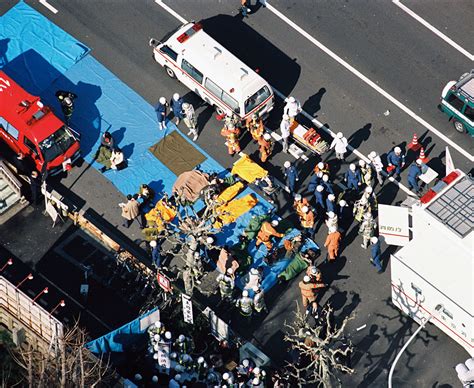 SHOCK pics from the Tokyo sarin subway attack | Daily Star