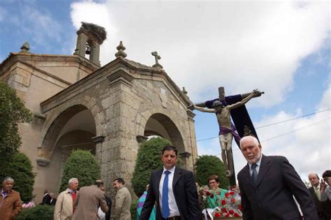 Ayuntamiento Gallegos De Arga An Gallegos Saca A Su Cristo En Romer A