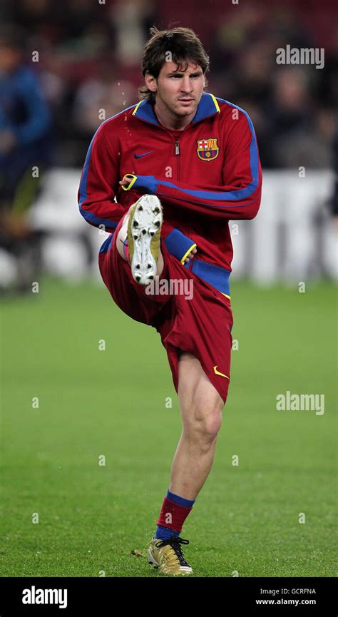 Lionel Messi Fc Barcelona Kick Hi Res Stock Photography And Images Alamy