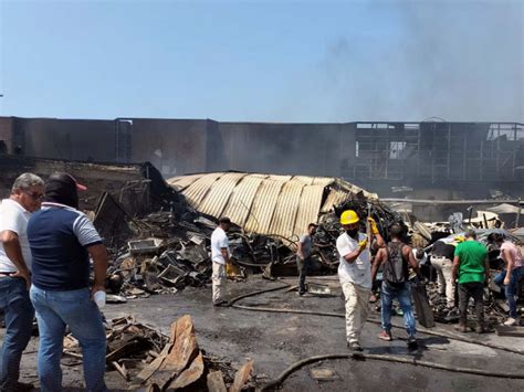 Fotos Incendio En Mercado De Acapulco Dañó Más De 500 Locales