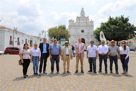 Gobierno De El Salvador Y Reino Unido Certifican Ejecuci N De Proyectos