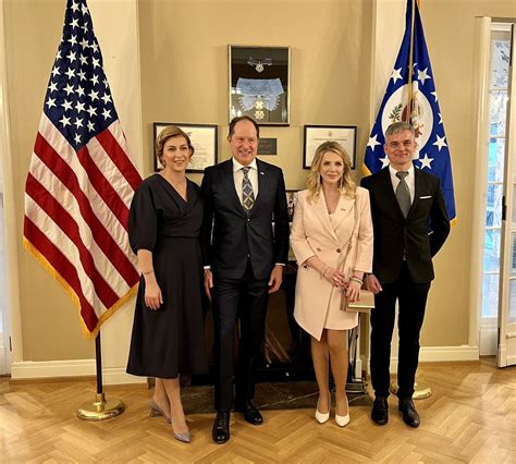 Us Embassy Warsaw On Twitter Usambpoland By Gospodarzem Przyj Cia