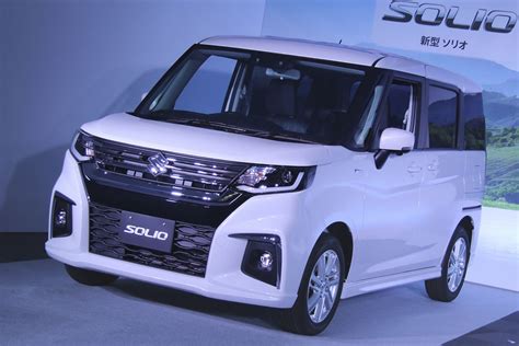 【装備に注目】スズキ 新型ソリオ・ハイブリッドmz カラー表示のヘッドアップ・ディスプレイ Autocar Japan