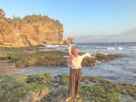 Spot Foto Pantai Ngobaran Jogja Htm Rute Jam Buka