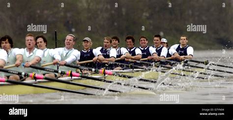 Rowing - Oxford v Cambridge 151st University Boat Race Stock Photo - Alamy