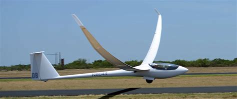 Groundbreaking Sailplane Soars At World Championships Aopa