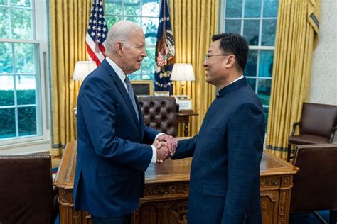 China Says New Ambassador To Us Met Biden At White House Bloomberg