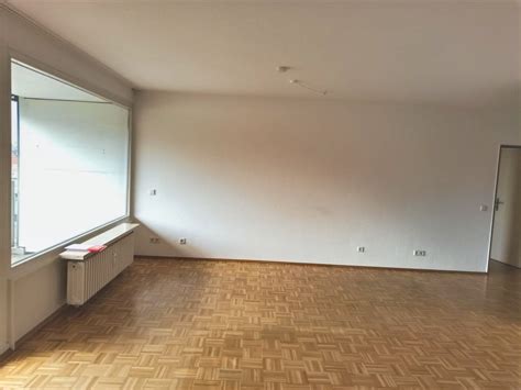 Vermietete Wohnung Mit Drei Zimmern Und Balkon In Wattenscheid