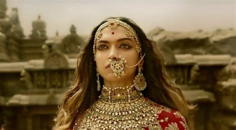 Deepika As Rani Padmini In Padmavati Royal Majestic And Spectacular