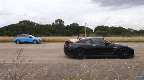 R35 Nissan Gt R And Lambo Gallardo Drag Race Mg4 Xpower Ice Vs Ev Surprises Abound Autoevolution