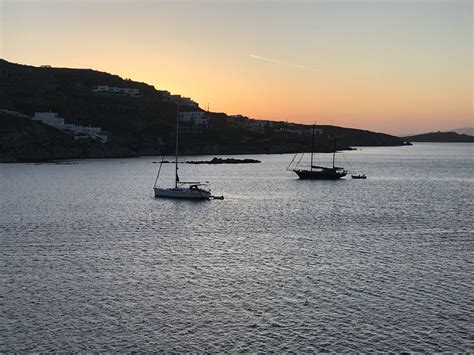 Mykonos Ganztägige Katamaran Kreuzfahrt mit frischem Mittagessen