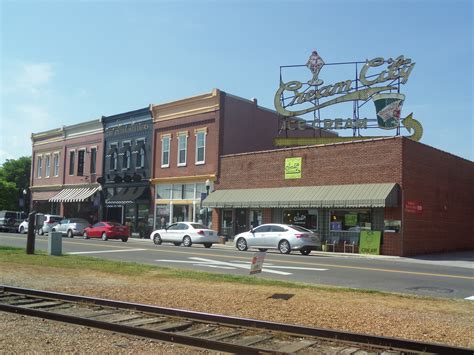 small town downtown small towns street view downtown