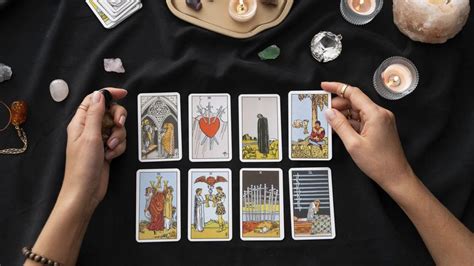 Tarot cartas para cada signo y cómo le irá con el dinero hasta el 17