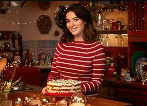 Nigella Lawson Makes Viewers Blush With Christmas Special