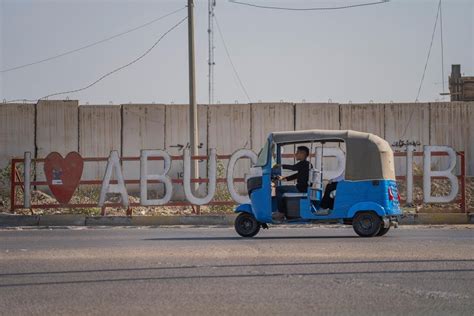 20 Years After U S Invasion Young Iraqis See Signs Of Hope