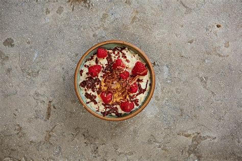 Brilliant porridge toppings to brighten up your breakfast | Galleries ...