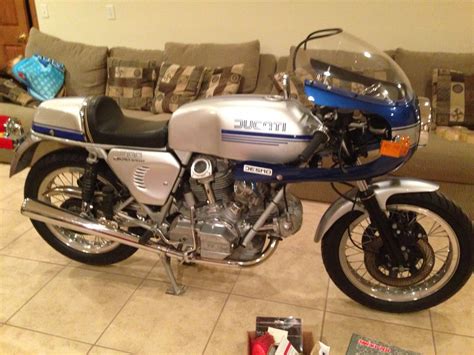 1977 Ducati 900 SuperSport | Bike-urious