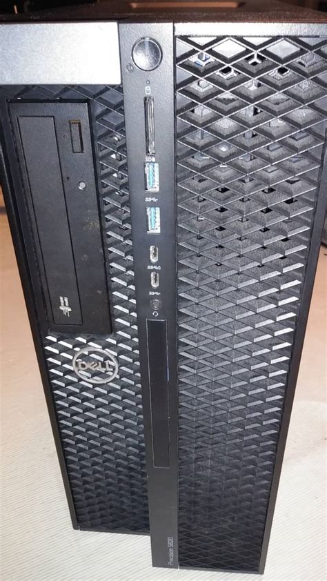 DELL Precision Tower 5820 Xeon W 2135 6C12T 512GB SSD HDD 32GB