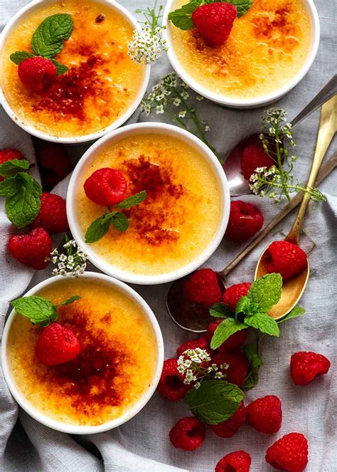 Cr Me Br L E French Vanilla Custard Simplyrecipes