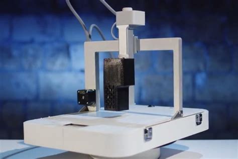 Brilliant New 3d Printer Folds Up Like A Briefcase Prints Dozens Of