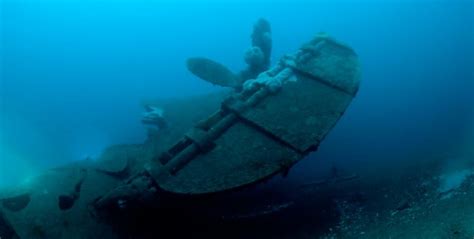 Hms curacoa. Stern, she sank after being ran over by the queen mary ...