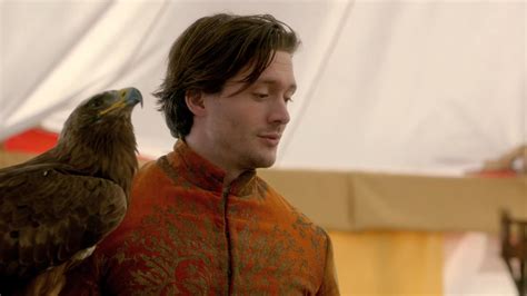 Critics explain the unique acting style of Oakes David 15