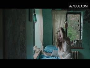 STEPHANIE ELLIS Nude AZNude