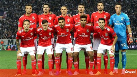 São estes os jogadores inscritos pelo Benfica na Champions