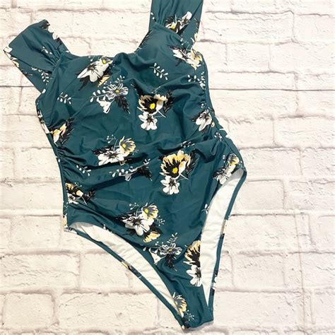 Cupshe Swim Cupshe Green Floral Wide Shoulder One Piece Swimsuit Xxl New Poshmark