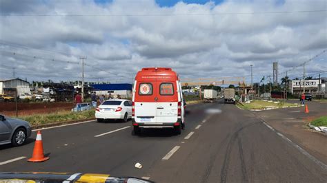 Motociclista Morre Ap S Cair Debaixo De Caminh O Na Br Norte E