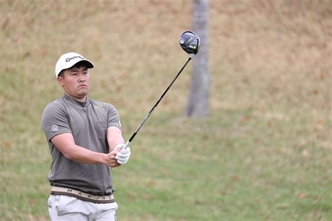 練習仲間の小斉平優和と金子駆大が揃って首位と1打差の好位置で最終日へ 日本ゴルフツアー機構 The Official Site Of