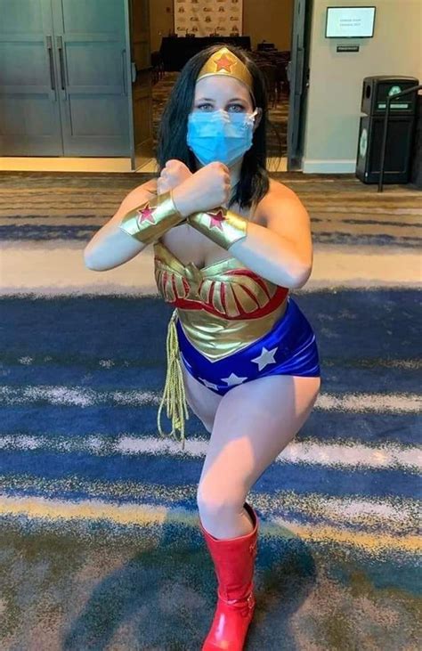 Wonder Woman Cosplay
