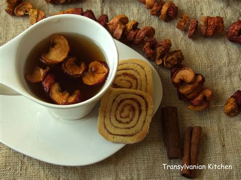 Transylvanian Kitchen Ceai De Mere Cu Scorţişoară