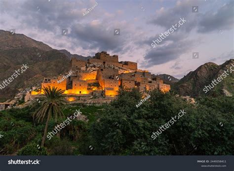 2,001 Monuments Arabian Peninsula Images, Stock Photos, 3D objects ...
