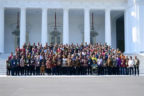 Presiden Jokowi Buka Kongres Pwi Ke Di Bandung Poskotaonline