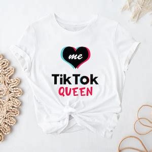 Tiktok Queen Shirt, Tiktok Queen Me Shirt, Tiktok Shirt, Tiktok Shirt for Girl, Tiktokers Shirt ...