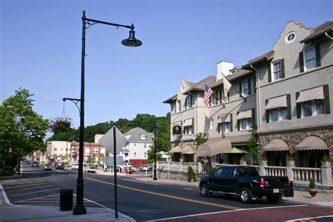 Downtown Bernardsville - Bosenberg & Co.